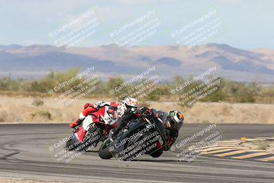 media/Nov-16-2025-Race Pace (Sun) [[8c5fa54630]]/Verified Riders/7-Turn 4 (1155am)/